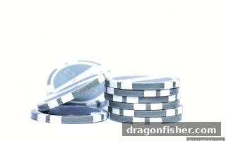 从龙王捕鱼到智勇博弈：斗地主、推牌九与LOL竞技思维的融合之道